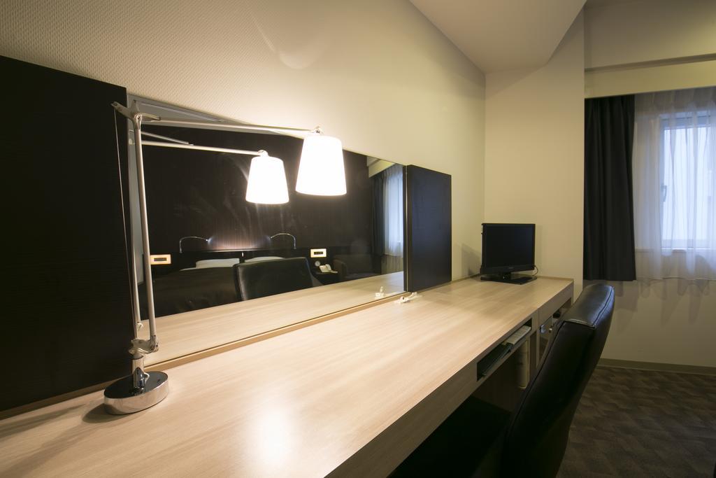 Shin Osaka Washington Hotel Plaza Extérieur photo